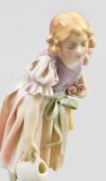 ENS virágot locsoló lány, jelzett, sérült, m: 18 cm