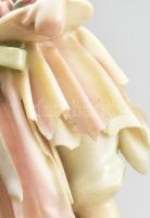 ENS virágot locsoló lány, jelzett, sérült, m: 18 cm