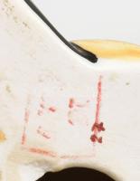 Porcelán bohóc figura, jelzéssel, kis kopással, m: 16 cm