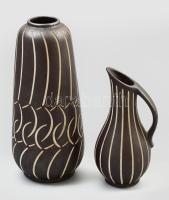 Anton Piesche, 1970 körül: 2 darab barna váza, futó fehér vonal mintázatokkal, jelzett, hibátlan: m: 15-20 cm