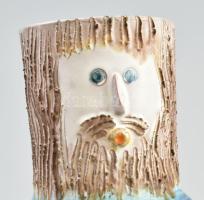 Kiss Roóz Ilona (1920-2010): János vitéz. Mázas kerámia, jelzéssel, hibátlan, m: 17,5 cm