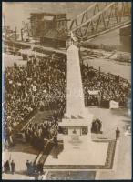 1956 Budapest, eredeti fotó az 1956-os forradalom és szabadságharc eseményeiről. Francia sajtófotó / orginal photo from the 1956 revolution. French press photo 18x12 cm