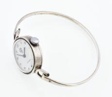 Ezüst (Ag) karóra, jelzett, nem jár, 4×5,5 cm, bruttó: 15,6 g
