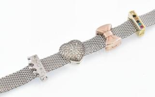 Ezüst (Ag) karkötő Pandora charmokkal, h: 17,5 cm, bruttó: 17,8 g