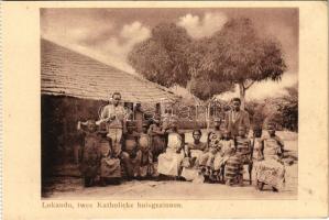 Lokandu, twee Katholieke huisgezinnen / Two Catholic households in Lokandu (Congo)