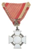 1916. "A Katonai Érdemkereszt III. Osztálya hadidíszítménnyel és kardokkal" fülön jelzett,...