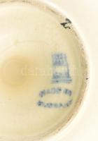 Zsolnay gyufatartó. Kézzel festett, jelzett, cca 1880 .Mázrepedésekkel d: 10 cm, m: 8 cm