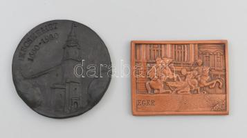 2 kerámia plakett, Kecskemét, Eger, szép állapotban, d: 11 cm, h: 10,5 cm