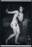 cca 1928 ,,Távozz tőlem gaz csábító, szolidan erotikus felvétel, 1 db modern nagyítás, 15x10 cm