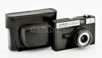 cca 1970-1980 Lomo Smena Symbol szovjet fényképezőgép, T-43 4/40 objektívvel, eredeti tokjában, tokjába szorulva / Vintage USSR camera, in original case