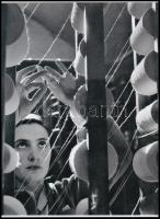 cca 1939 Szabó Lajos (?-?) újpesti fotóművész hagyatékából 1 db modern nagyítás (Ezer szál), 21x15 cm