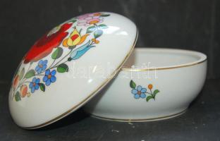 Kalocsai jelzéssel és sorszámmal ellátott porcelán bonbonier 12x7cm-es méretben, szép állapotban