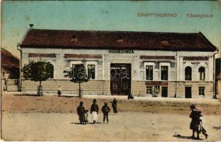 Bánffyhunyad, Huedin; Községháza, Müller Sándor asztalos, Diamantstein Nándor üzlete / town hall, shops (EK)