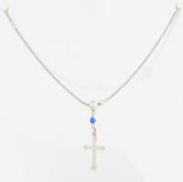 Ezüst(Ag) golyós kígyó nyaklánc kereszt medállal, jelzett, h: 43 cm, 3,2×1,6 cm, bruttó: 9,9 g