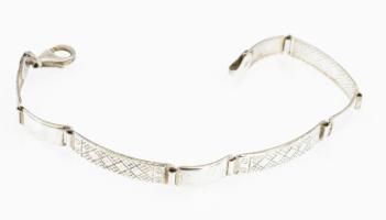 Ezüst(Ag) mintás glídes karkötő, jelzett, h: 18 cm, nettó: 6,5 g