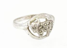 Ezüst(Ag) köves bika gyűrű, jelzett, méret: 58, bruttó: 3,2 g