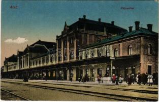 Arad, Pályaudvar, vasútállomás. Vasúti levelezőlapárusítás 77. sz. 1918. / railway station (EK)