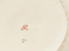 Porcelán gyertyatartó virág plasztikákkal, jelzett, hibátlan, m: 15 cm