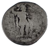 Római Birodalom / Róma / Lucius Verus 163-164. Denár Ag (2,72g) T:F
Roman Empire / Rome / Lucius Ve...