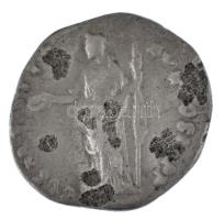 Római Birodalom / Róma / Hadrianus 132-135. Denár Ag (2,69g) T:F lapka hiba
Roman Empire / Rome / H...