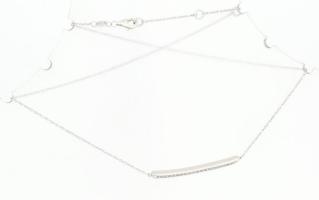 Ezüst (Ag) nyaklánc, jelzett, kő díszítéssel, h: ~45 cm, nettó: 3,8 g