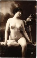 Erotikus meztelen hölgy / Vintage erotic nude lady (non PC)