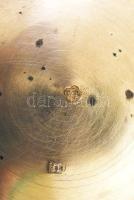 Ezüst (Ag) fűszerkínáló szett ezüst (Ag) kanalakkal. Jelzettek, lapra csiszolt üvegbetétekkel, d: 5,...