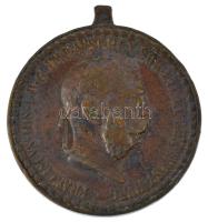 1890. "Bronz Katonai Érdemérem" bronz kitüntetés mellszalag és korona díszítmény nélkül T:VF az aranyozás szinte teljesen lekopott Hungary 1890. "Bronze Military Merit Medal (Signum Laudis)" bronze decoration without ribbon and crown C:VF worn gilt