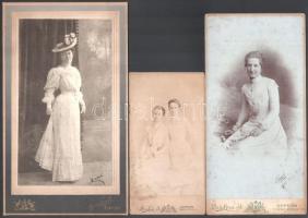 cca 1890-1900 3 db hölgyportré, keményhátú fotók Brückner J soproni műterméből, az egyik hátoldalán nevesítéssel: Ellinger Mici, egy másik sarkán dedikációval (Náray 1902. jan. 19-én.), 22x13 cm, 21x10 cm, 15x8 cm