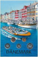 Dánia 2002-2004. 25ö-5K (5xklf) forgalmi összeállítás díszlapon, német nyelvű tájékozatóval T:UNC,AU Denmark 2002-2004. 25 Öre - 5 Kroner (5xdiff) coin set on decoration sheet, with information in German C:UNC,AU