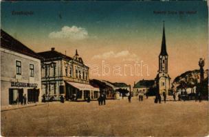 Érsekújvár, Nové Zámky; Kossuth Lajos tér, templom, Leuchter Izidor üzlete. Vasúti levelezőlapárusítás 28. 1918. / square, church, shop (EB)