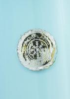 Színezett üveg váza, címkével jelölve, minimális kopottsággal, m: 21,5 cm