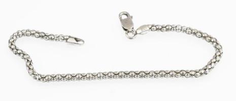 Ezüst(Ag) karkötő, jelzett, h: 18,5 cm, nettó: 2,8 g