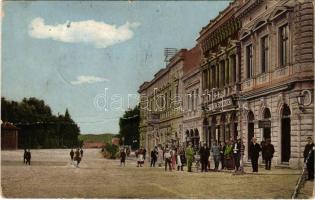 Bród, Nagyrév, Slavonski Brod, Brod na Savi; Jelacicev trg / tér, Izidor Steiner, Alexander Bogdanovic és F.E. Palme Sin üzlete. Izidor Steiner saját kiadása / square, shops (fa)