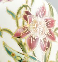 Zsolnay virágmintás váza, jelzéssel, hibátlan, m: 16 cm