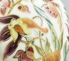 Zsolnay pillangó mintás áttört kaspó, jelzéssel, hibátlan, m: 10 cm, d: 11 cm