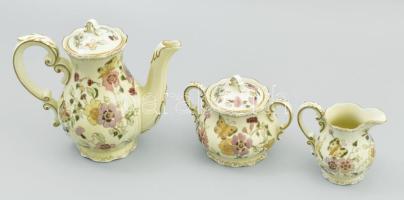 Zsolnay pillangó mintás 6 személyes mokkás készlet. Kézzel festett, jelzett, minimális kopással