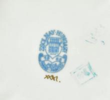 Zsolnay virágmintás bonbonier + sérült gyertyatartó, jelzéssel, 10,5x10,5 cm, m: 14 cm