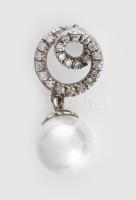 Ezüst(Ag) függő gyönggyel, jelzett, h: 2,5 cm, bruttó: 2,7 g