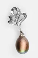 Ezüst(Ag) függő gyönggyel, jelzett, h: 2,5 cm, bruttó: 2,1 g