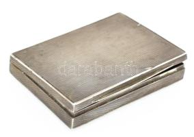 Ezüst (Ag) cigarettatárca, jelzett, fedele nem záródik teljesen, 77,8 g, 8x6 cm