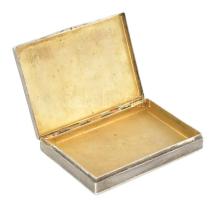 Ezüst (Ag) cigarettatárca, jelzett, fedele nem záródik teljesen, 77,8 g, 8x6 cm