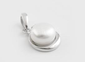 Ezüst(Ag) gyöngyös medál, jelzett, h: 1 cm, bruttó: 1,4 g