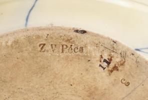 Zsolnay fajansz korsó, ón fedéllel puttó mintás. Z.V: Pécs benyomott jelzéssel. Hajszálrepedéssel 26...