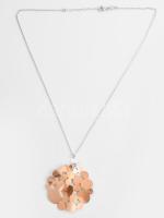 Ezüst(Ag) nyaklánc extravagáns medállal, jelzett, h: 44 cm, nettó: 5,8 g