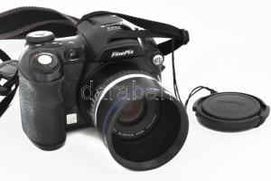 Fujifilm FinePix S5000 3 MP digitális kamera Fujinon zoom 1:2,5-3,4 f: 47 mm objektívvel + töltő