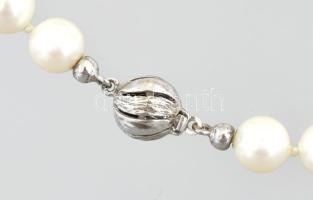 Tenyésztett gyöngy nyaklánc, ezüst (Ag) kapoccsal, h: cca 70 cm