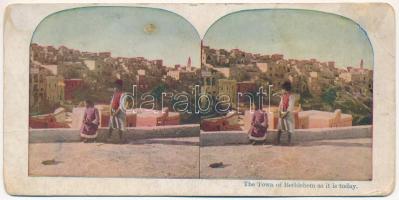 cca 1900 Betlehem város látképe, színezett sztereofotó, kissé viseltes, 17,5x8,5 cm / The Town of Betlehem, vintage stereo photo, slightly worn