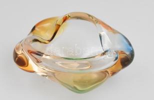 Cseh üvegkínáló, anyagában színátmenetes színezéssel, jelzés nélkül, kopással, h: 16 cm