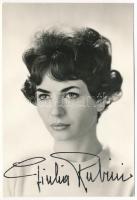 Giulia Rubini (1935- ) olasz színésznő autográf aláírása őt ábrázoló fotólapon, 14x9,5 cm / Autograph signature of Giulia Rubini Italian actress